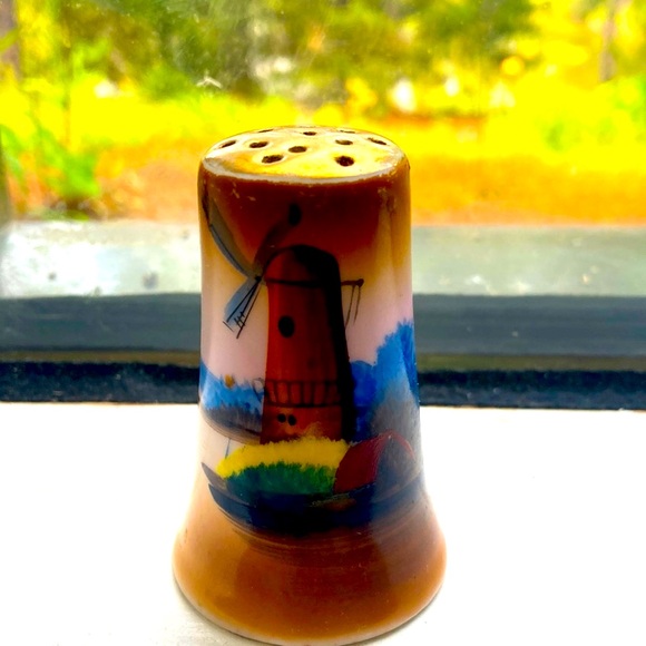vintage Other - Hand-Painted Brown Ceramic Art Piece salt shaker. Made in Japan. 1940s vintage
